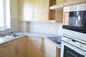 KITCHEN- click for photo gallery